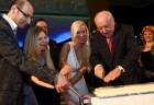 NET oslava 20 torta 01