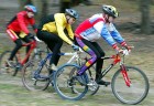 cyklisti na cyklotrase