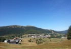 5. Za sebou máme  panoramatický pohľad na obec Donovaly