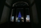 vianocny strom na namesti snp