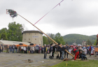 maj pri pamatniku3