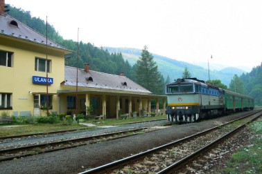 vlak v ulanke