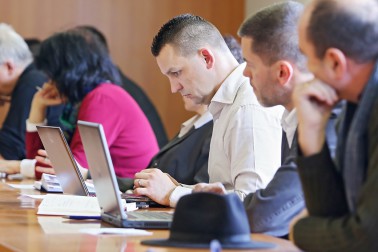 predseda komisie marek modransky