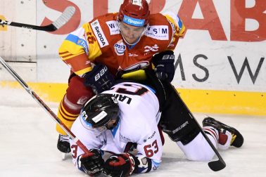 SR hokej TL 3. kolo Trenčín Banská Bystrica TNX