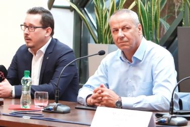 primator a prednosta msu