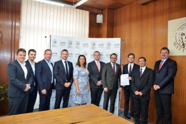 zástupovia IBM a UMB