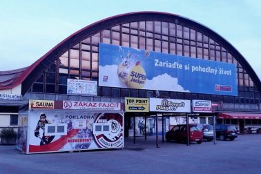 zimny stadion