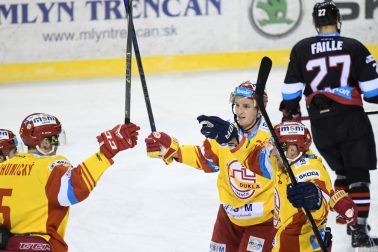 SR Hokej TL 39.kolo Trenčín B.Bystrica TNX