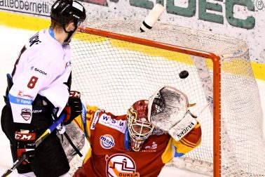 SR Trenčín hokej EL finále 1. play off B. Bystrica TNX