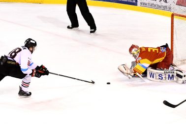 SR Trenčín hokej EL finále 1. play off B. Bystrica TNX