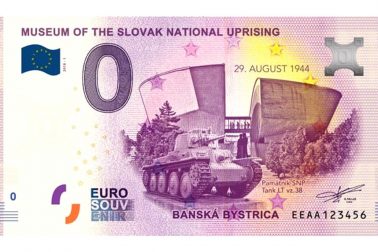 0-euro-souvenir-pamatnik snp