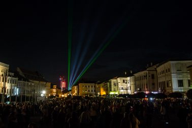 FST_2017 lasery nad mestom