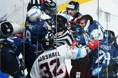 SR Hokej TL 15. kolo Nitra Banská Bystrica NRX