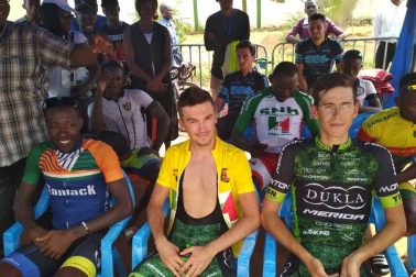 pred vyhlasvaním víťazov, Bellan, Cully