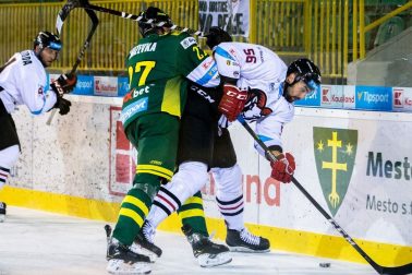 42503906_10155384495985882_8774576318386798592_o