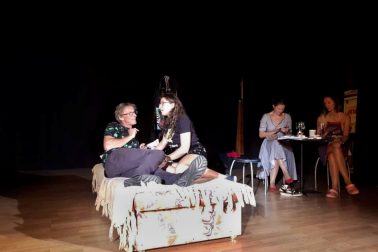 lunetrdlo-predstavenie-o-zenach-a-muzoch-04