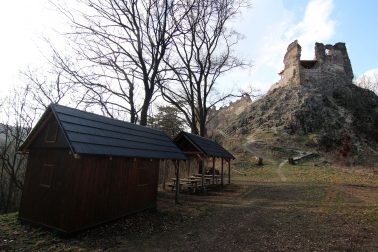 hrad_Sasov