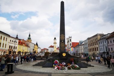 cierny obelisk