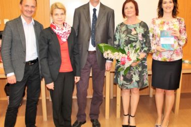 Dekan EF Krištofík, Prorektorka Chovancová a autori David Cole, Lenka Theodoulides a Gabriela Kormancová