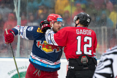 Kaufland Winter Classic Games 2019 -  HC 05 Banska Bystrica - HKM Zvolen