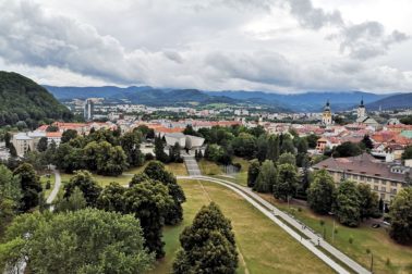 park-pod-pamatnikom-snp