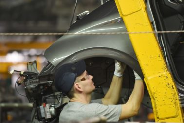 automobilový závod automobilka výrobný závod
