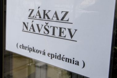 zakaz navstev