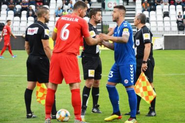 de88e158-5f3b-4cb5-b37f-0f622bff0f8b