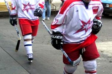 iskra hokejisti