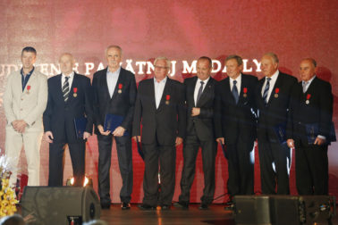 Frantisek Vavrinčík tretí zľava