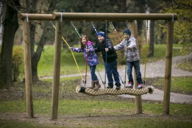 ihrísko pod pamatnikom snp