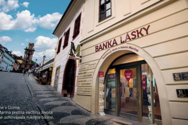 Miesto predaja bankoviek a mincí_Banka Lásky