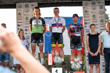 po_dium U23, zl_ava Michalic_ka, Kubis_, Blas_ko