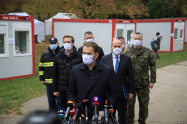 militantni clenovia vlády