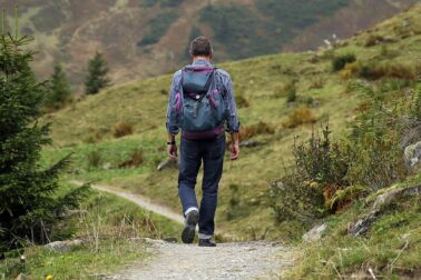 mountaineering-455338_1920
