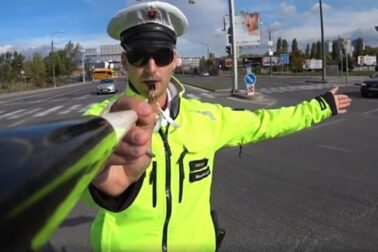 policajt