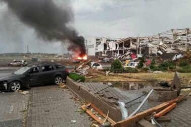 tornado2