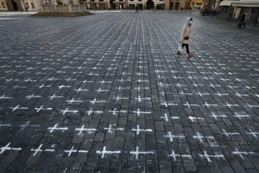 biele krize na staromestskom namesti