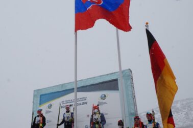slovenska vlajka