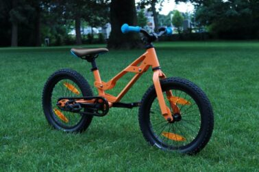 DEVONIC FORMER Bike stredna verzia