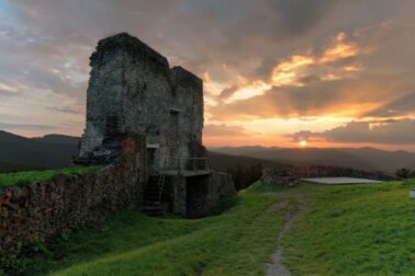 pusty hrad2