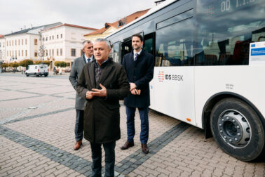 bus4