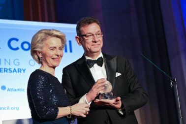 Ursula von der Leyen a Albert Bourla