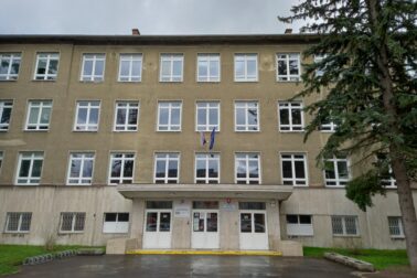 stredna skola