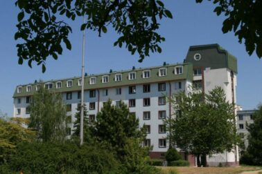 zariadenie pre seniorov jesen
