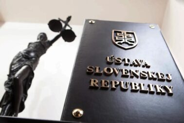 ustava sr