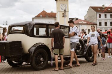 grand retro show3