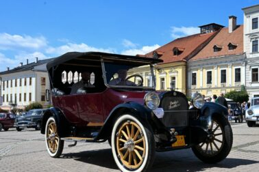 grand retro show4