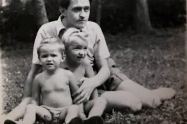 Karol-Mika-s-dcerami