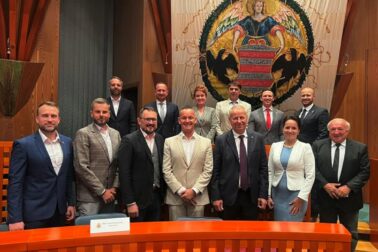 Klub nezávislých poslancov a klub Hlas-SD, SME rodina a nezávislí s primátorom